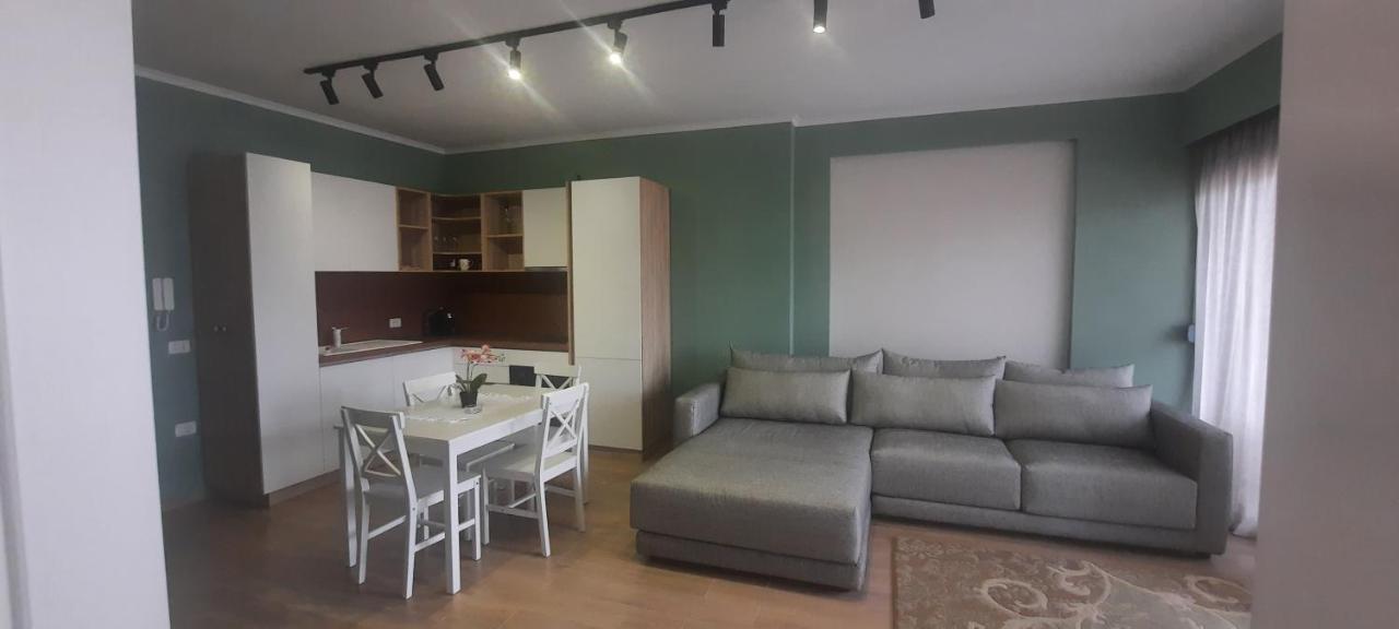 Flower Apartment Tiran Dış mekan fotoğraf