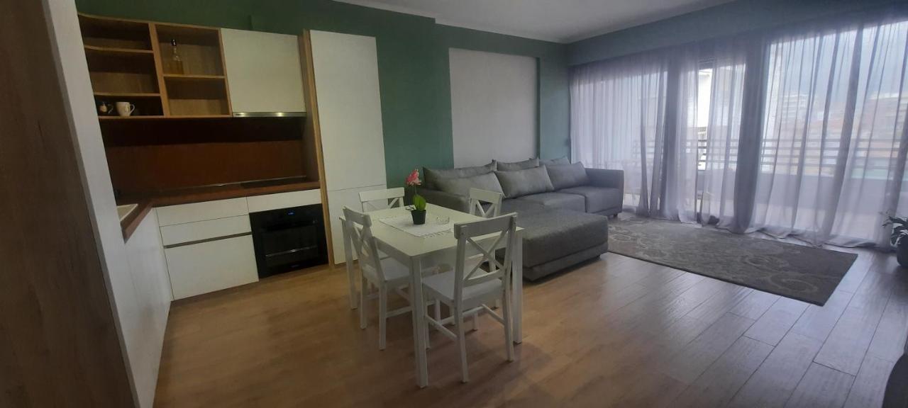 Flower Apartment Tiran Dış mekan fotoğraf